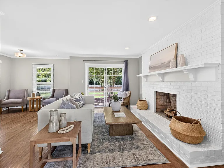 106 Allison Way #106 — Photo 3
