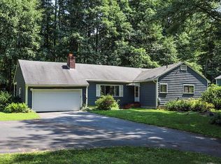 2011 Main St, Concord, MA 01742