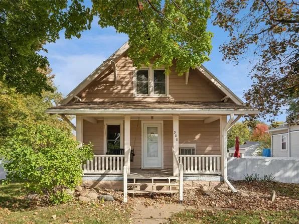 300 Hatton Ave, Dallas Center, IA 50063