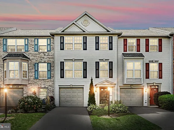 120 Chandler Dr #120, Red Lion, PA 17356