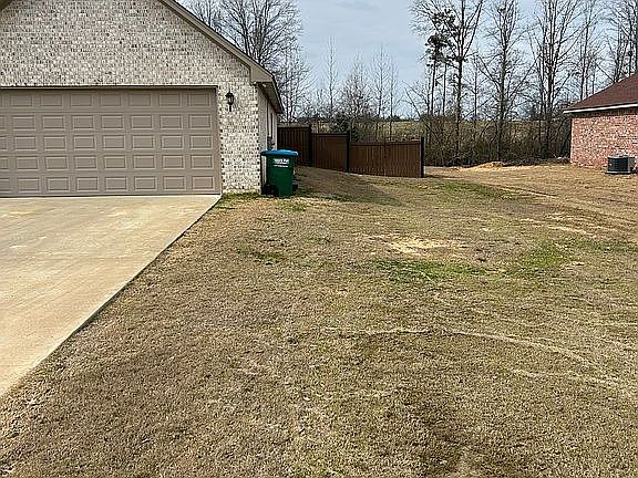 5th image of 241 Liberty Loop