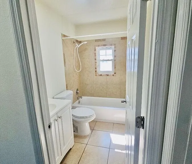 316 E Boyer St #A — Photo 10