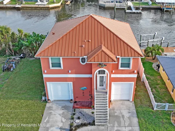 3294 Minnow Creek Dr, Hernando Beach, FL 34607
