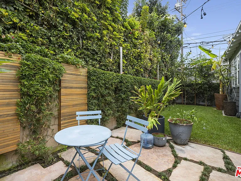 306 W Plymouth St — Photo 22
