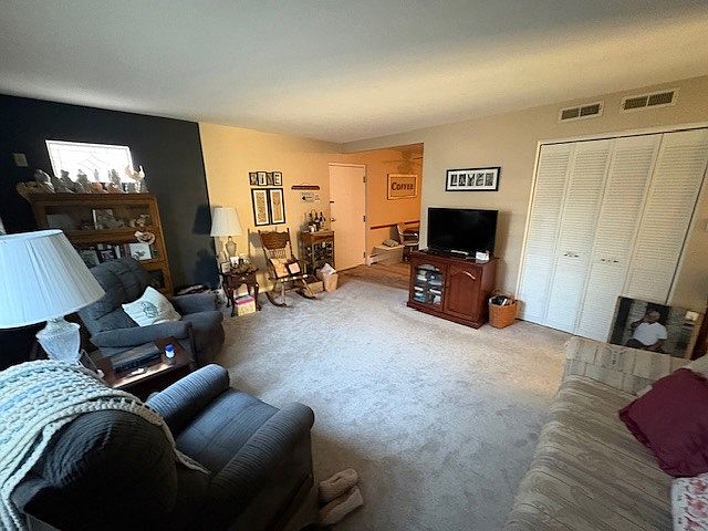 1st image of 940 17th St APT 7