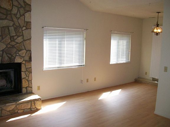Living room & dining room