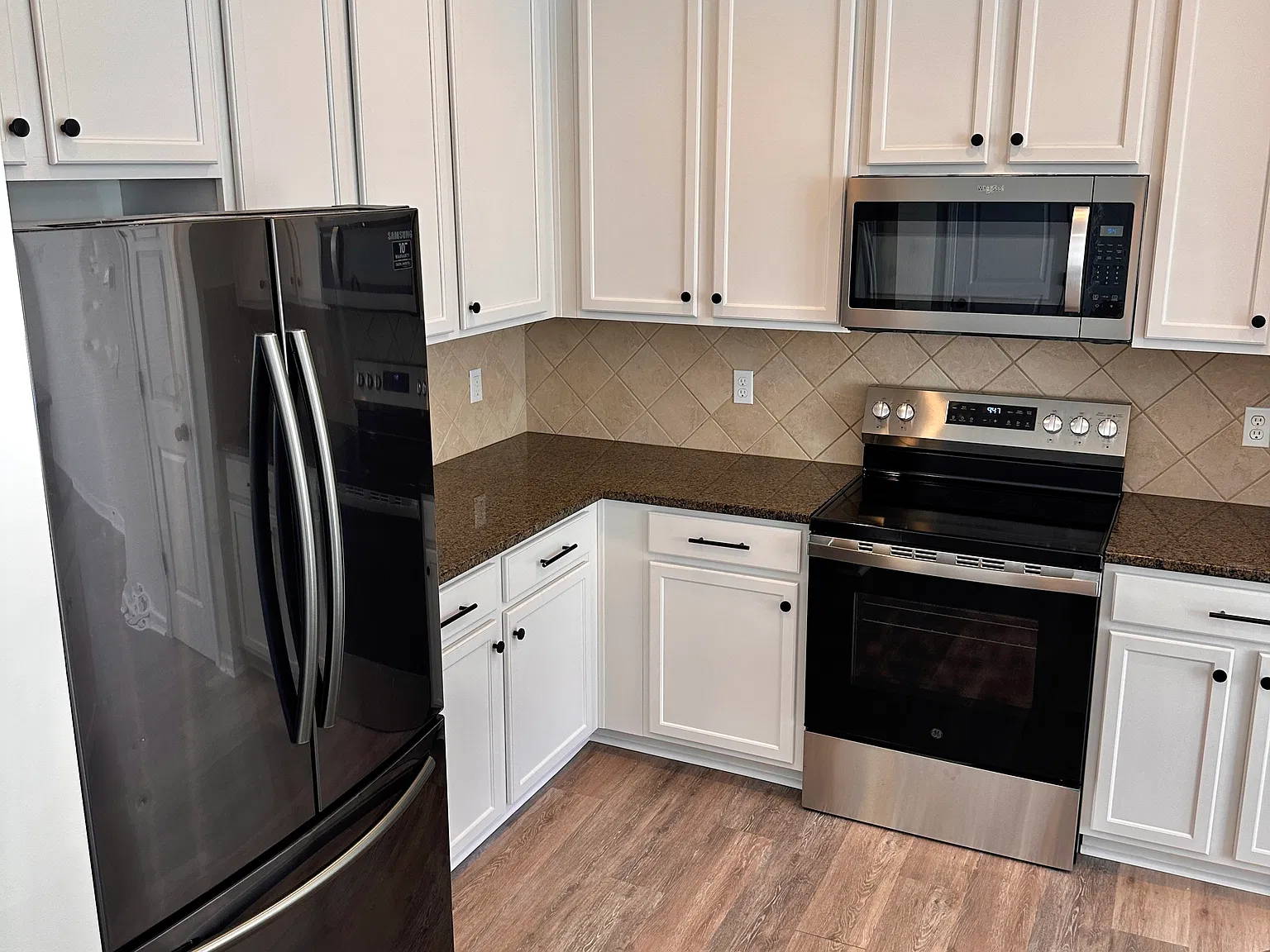 3 bed, 2.5 bath, 1496 sqft, $1,950 — Photo 4