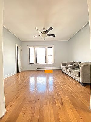5th image of 536 Senator St Floor 2