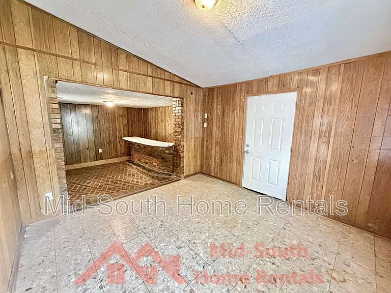 3191 Parham St — Photo 11