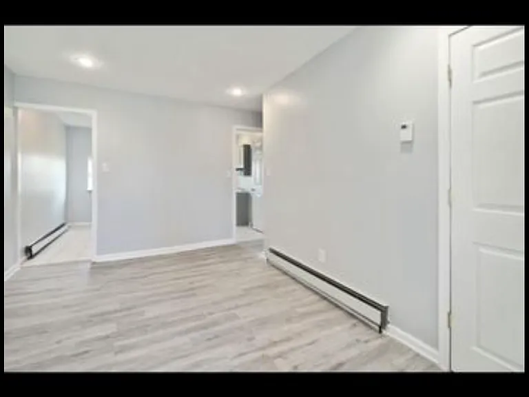 406 E Cambria St #1 — Photo 4