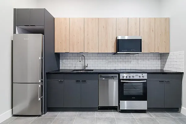 Rented by REAL New York | media 6