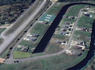 21449 Blue Fin Dr, Springfield, LA 70462