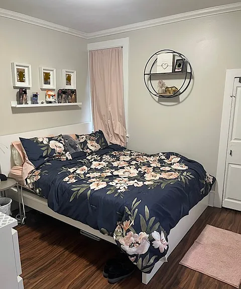 pictured with potential decor