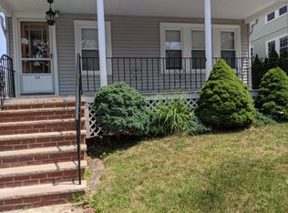 130 Hillside Rd, Watertown, MA 02472