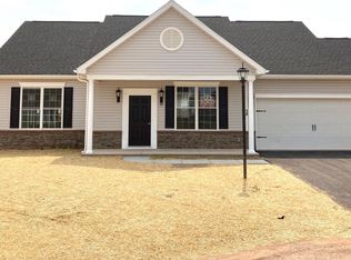 18 Egret Ct #B19, Gettysburg, PA 17325