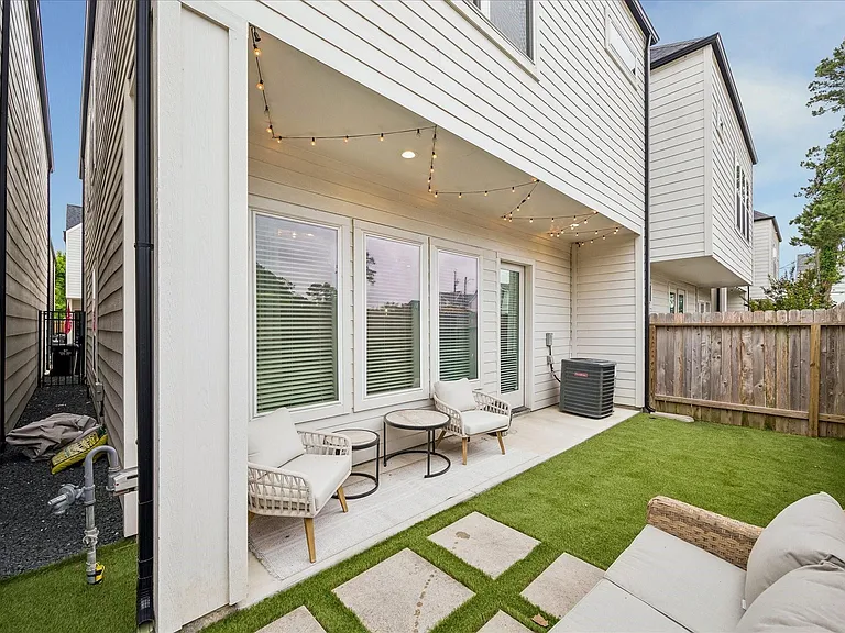 5709 White Magnolia St — Photo 22