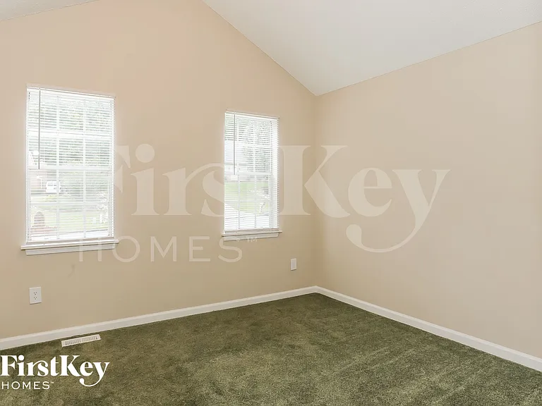 993 Cherry Laurel Dr — Photo 13