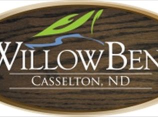 711 Willow Bend Dr, Casselton, ND 58012