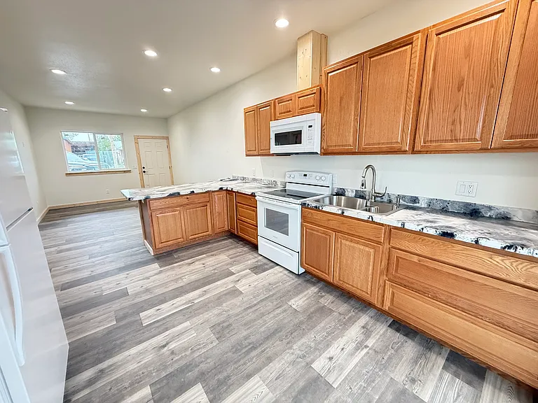 324 Weippe Ave #A — Photo 4