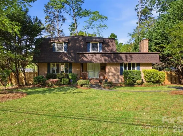 1200 Berkshire Dr, Kannapolis, NC 28081