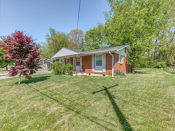 3rd image of 171 Reedy St