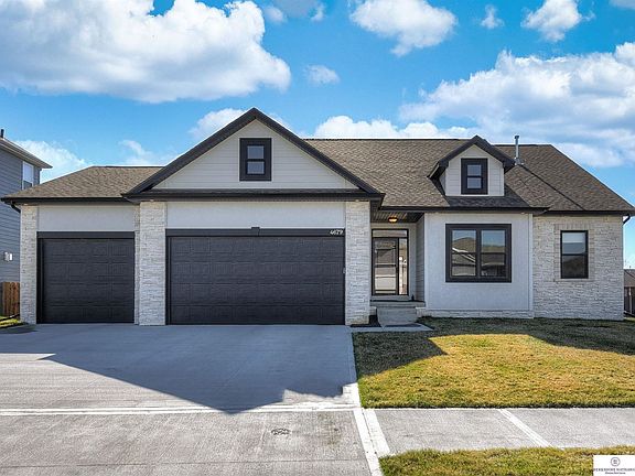 4th image of 4679 N 209th St
