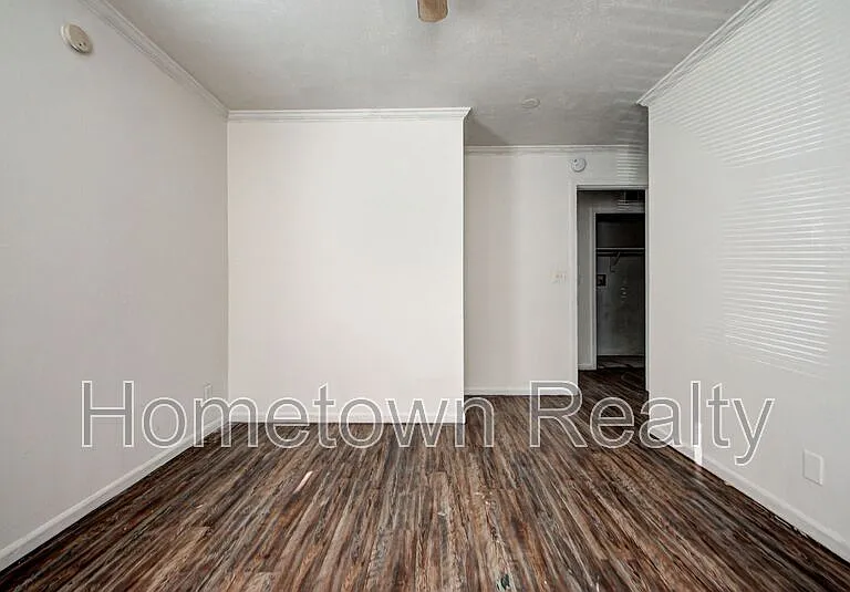 2701 S Phillips Ave — Photo 22