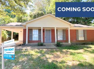 2177 Chattering Ln, Memphis, TN 38127