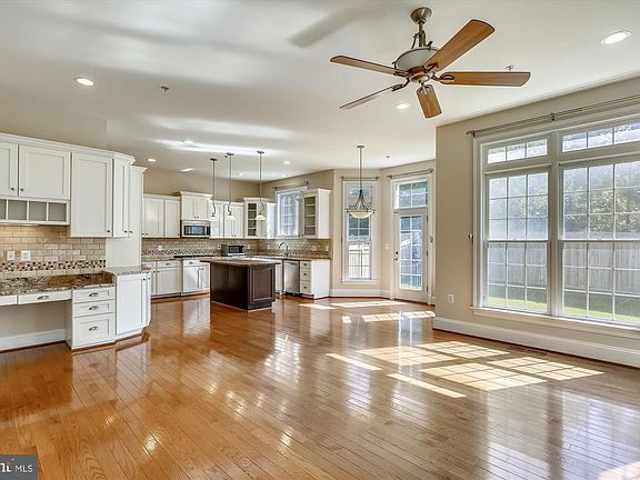 4th image of 8205 River Quarry Pl
