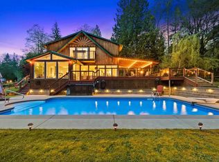 26450 Ferguson Ave, Maple Ridge, BC V2W1R8