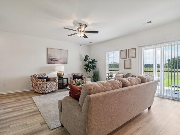 4th image of 212 Ruby Prince Way