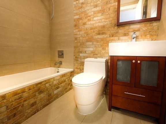 5th image of 35 Rogers Ave APT 2R