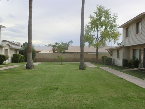 2nd image of 1228 E Baker Dr