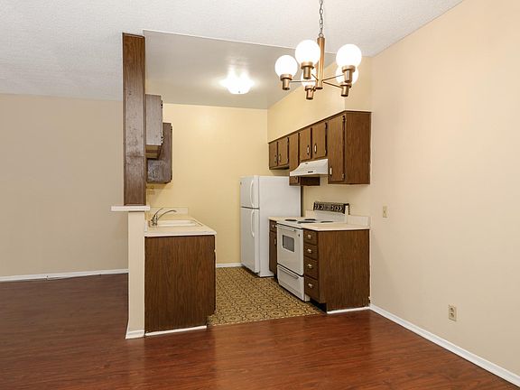 5th image of 20234 Cantara St Unit 318