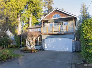 8320 28th Ave NE, Seattle, WA 98115