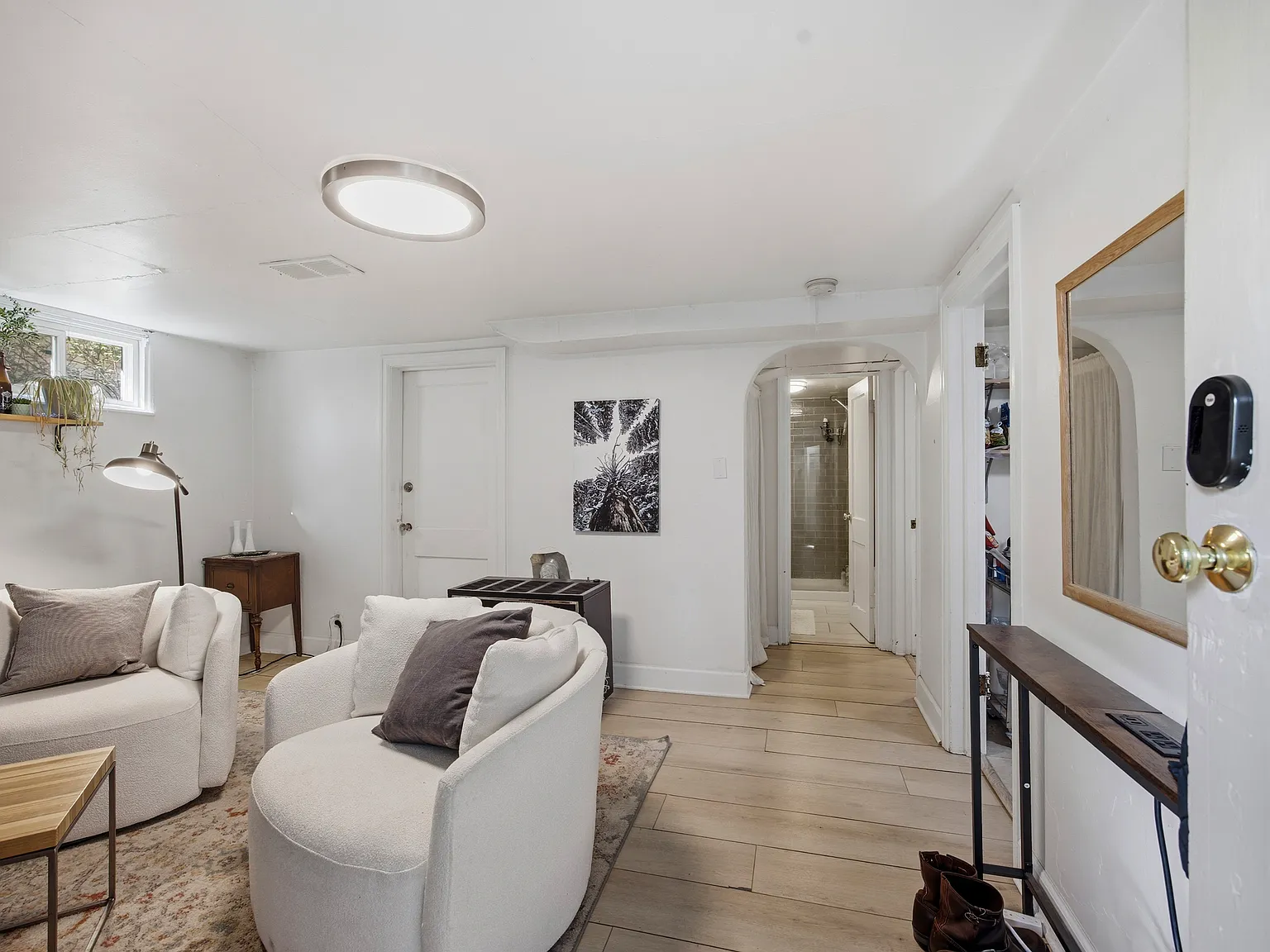 1 bed, 660 sqft, $1,300 — Photo 3