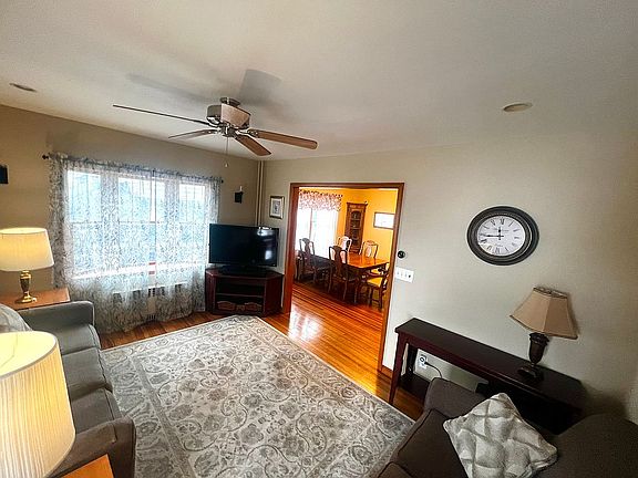 1st floor living room 