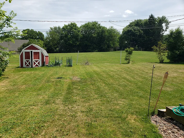 13 Meadowlark Dr — Photo 11