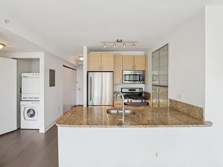 125 W 31st St #39E — Photo 26