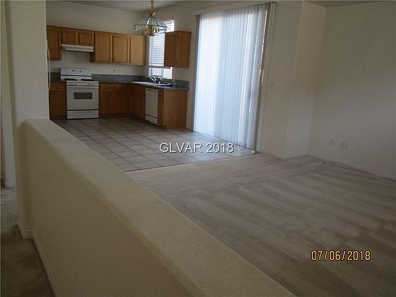 3rd image of 3226 Crown Cove Ct