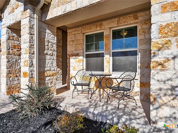 3rd image of 1036 View Dr