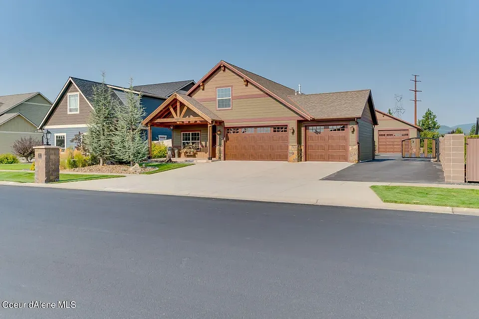 Building Photo - 13810 N Pristine Cir