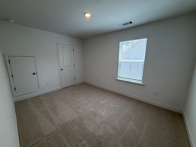 109 Prospect Ave — Photo 28