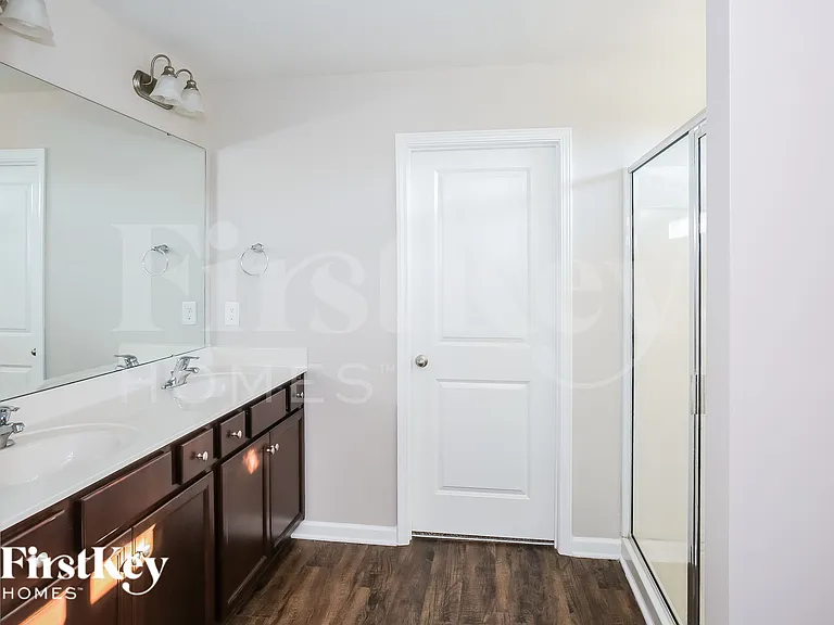 7318 Brawley Wood Ct — Photo 10