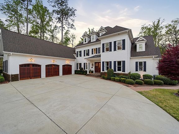 2nd image of 11 Fish Haul Rd