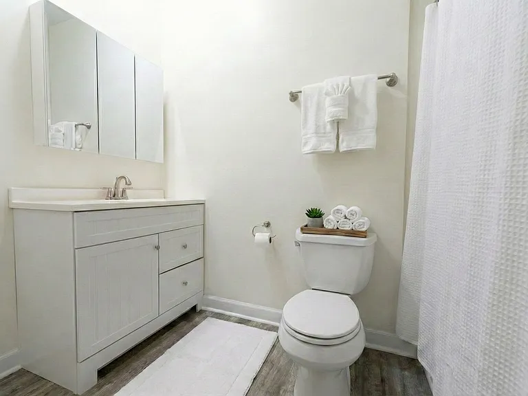 235 King St #1 — Photo 27