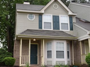 1 Woodall Dr, Hampton, VA 23666