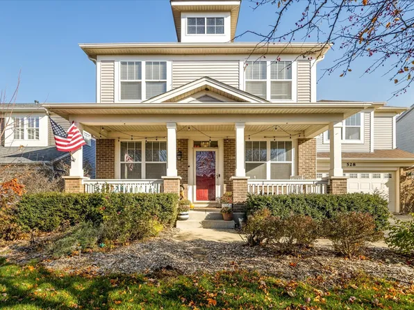 528 Horizon Dr W, St Charles, IL 60175