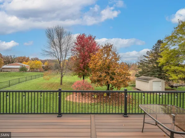 5440 274th St, Wyoming, MN 55092