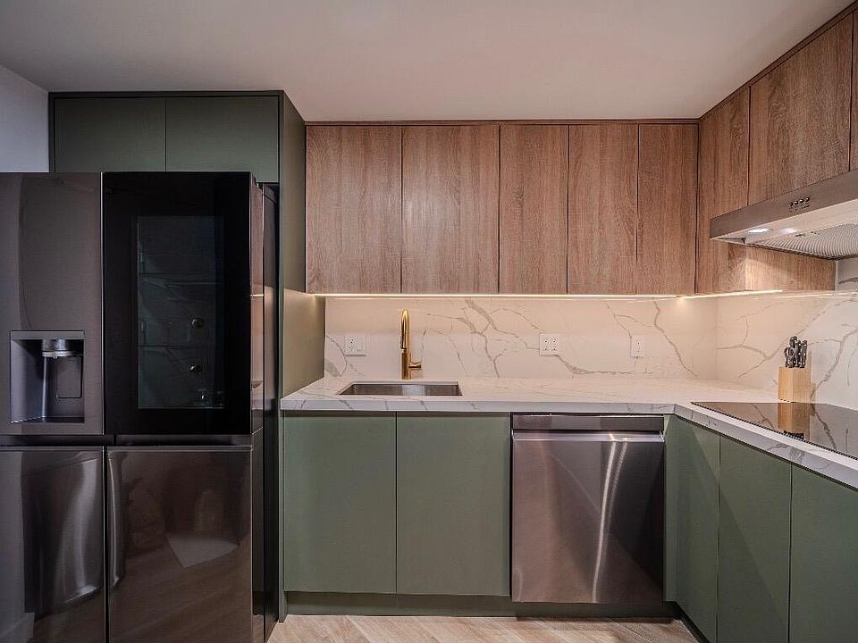 1st image of 801 Brickell Bay Dr APT 1168